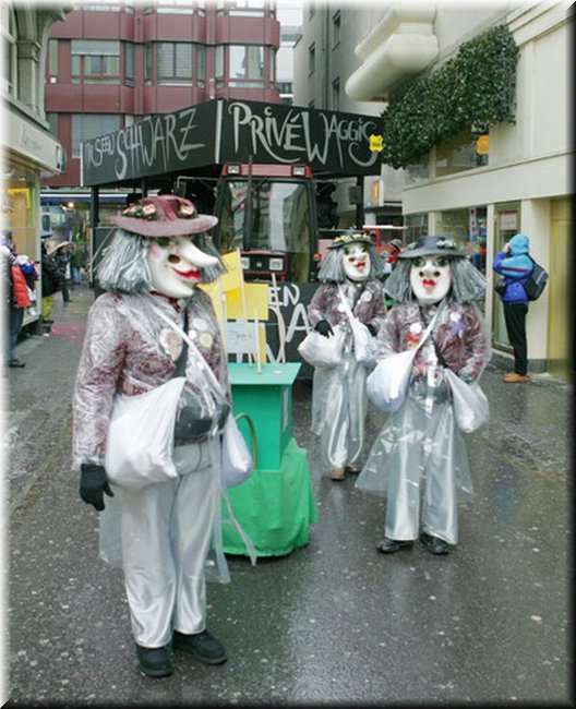 f2006-0240.jpg