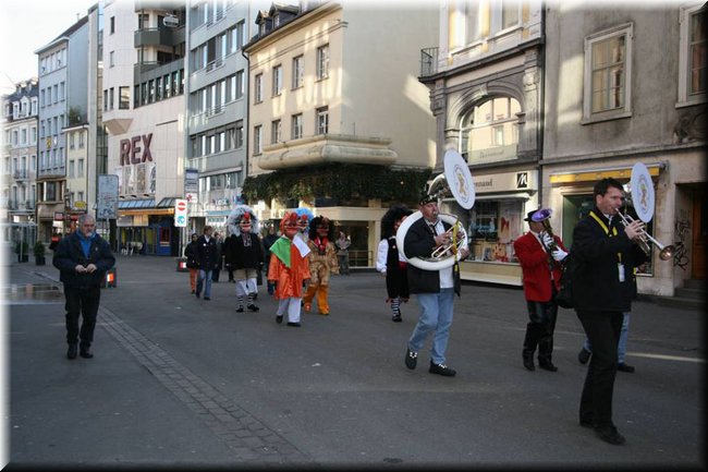 f2008-0070.jpg