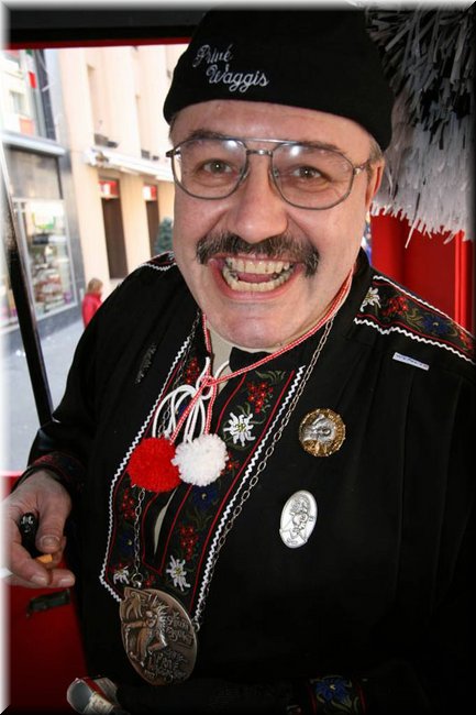 f2008-0180.jpg