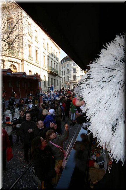 f2008-0187.jpg