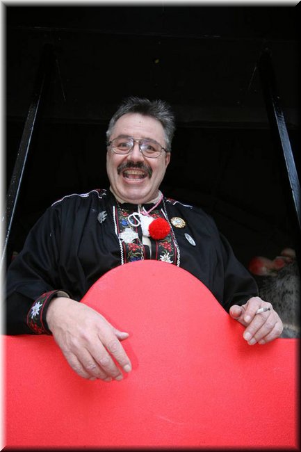 f2008-0198.jpg
