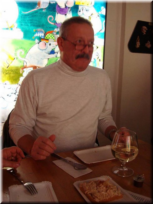 f2008-0242.jpg