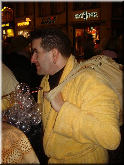 f2008-0255.jpg