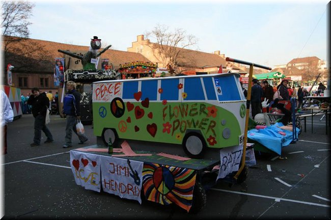 f2008-0272.jpg