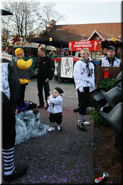 f2008-0279.jpg