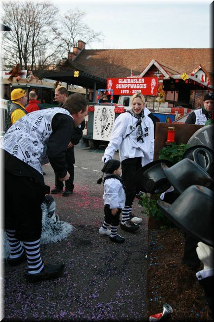 f2008-0284.jpg