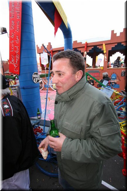 f2008-0293.jpg
