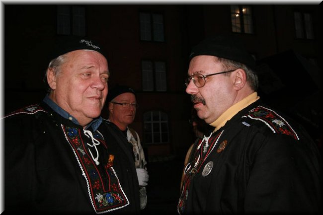 f2008-0372.jpg