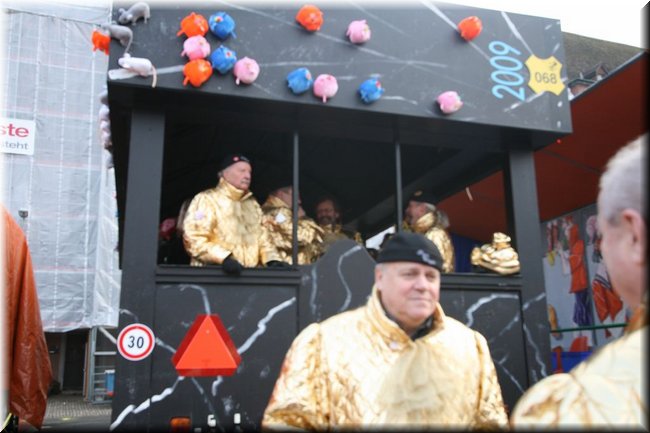 f2009-0090.jpg