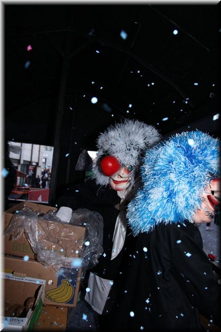 f2010-0033.jpg